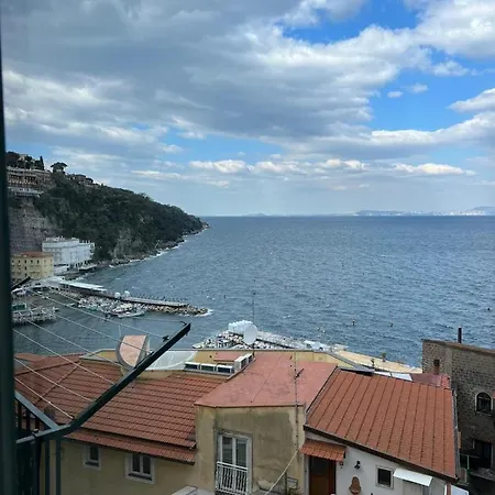 Casa Mariva Vicino Al Mare A 소렌토